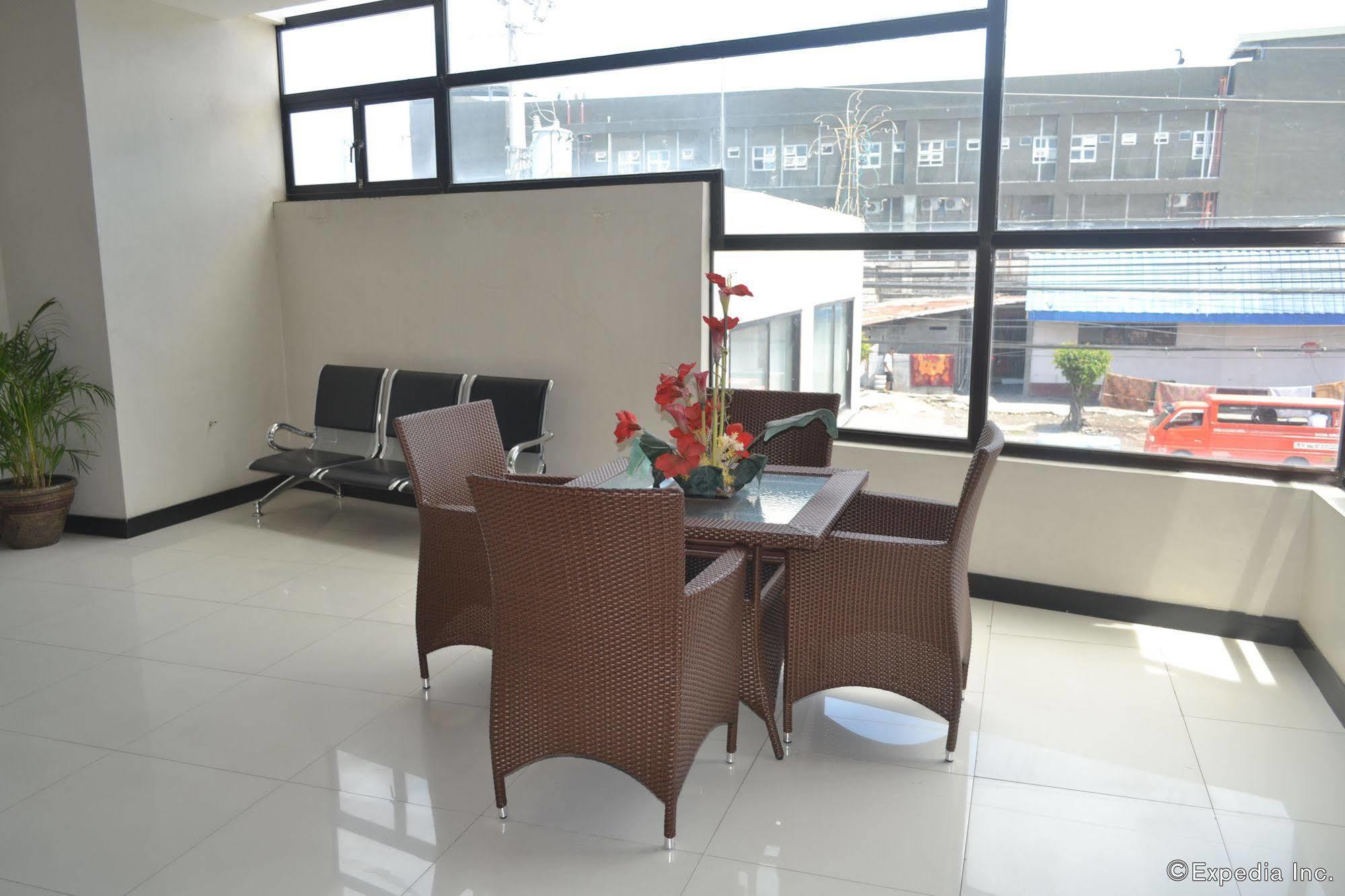 Florotel Gensan General Santos City Buitenkant foto
